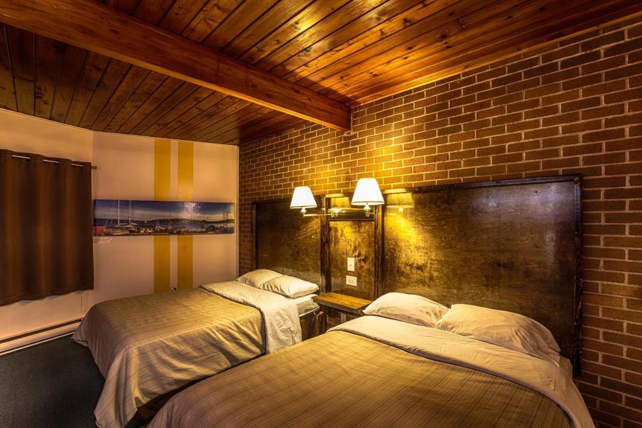 Motel Wheelhouse
